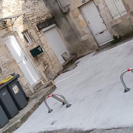 Escapade Niortaise - Studios Climatises Hyper-Centre De نيورْ المظهر الخارجي الصورة